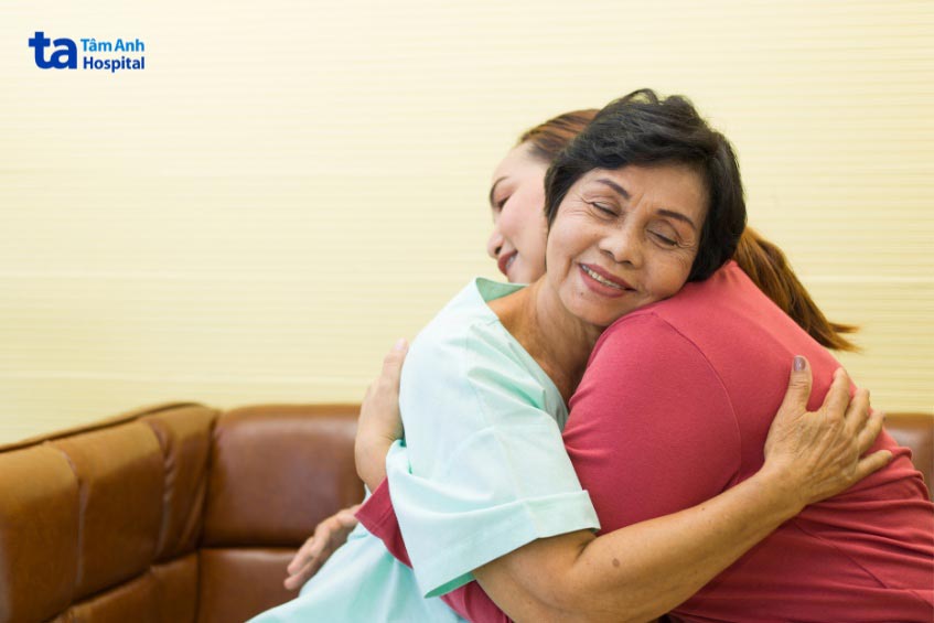 hầu hết trường hợp là không cần cách ly