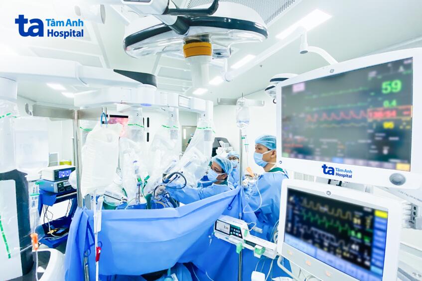 hình ảnh ca phẫu thuật cho bệnh nhân