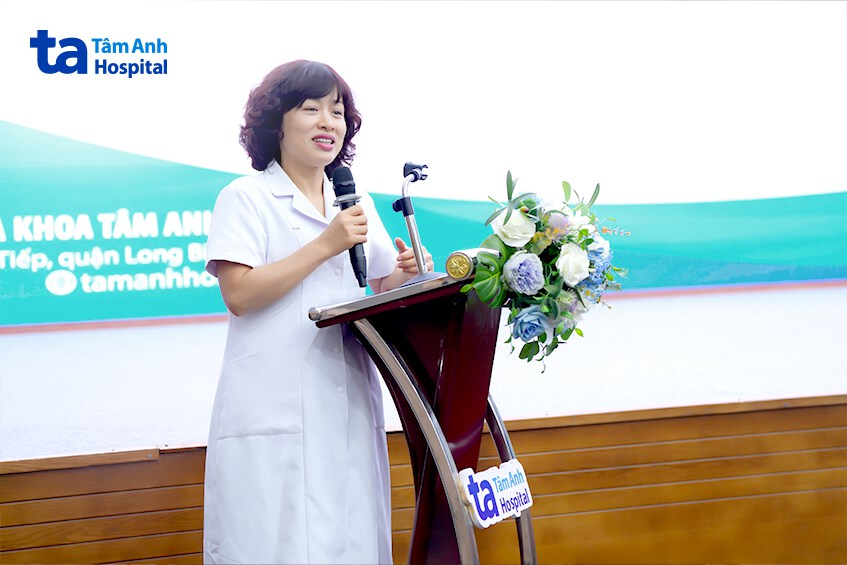 Học viên được dẫn dắt bởi TS.BS Nguyễn Thị Liên Hương tận tâm, giàu kinh nghiệm thực chiến