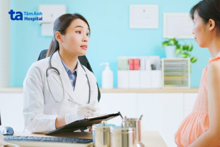 Mẹ bầu tuân thủ điều trị và tái khám để đảm bảo an toàn thai kỳ