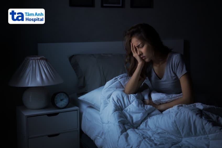 mất ngủ kéo dài gây căng thẳng mệt mỏi