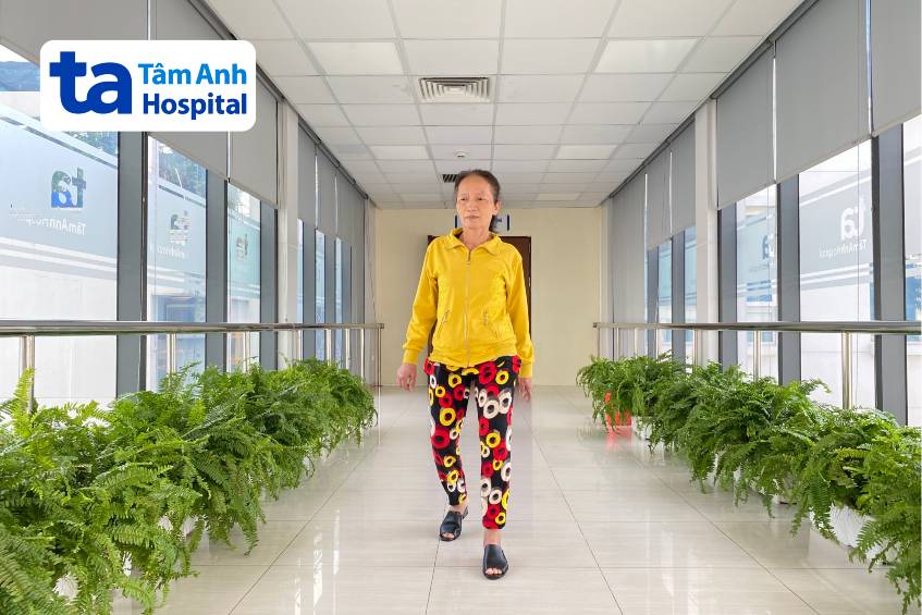 người bệnh đi lại sau 2 tuần