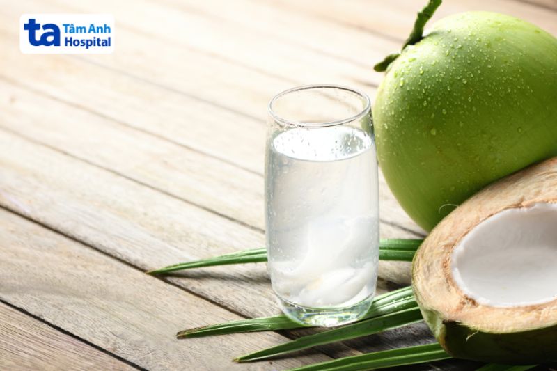 nước dừa giúp tăng cường sức khỏe