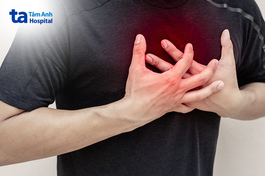 tràn máu màng phổi xảy ra khi chấn thương