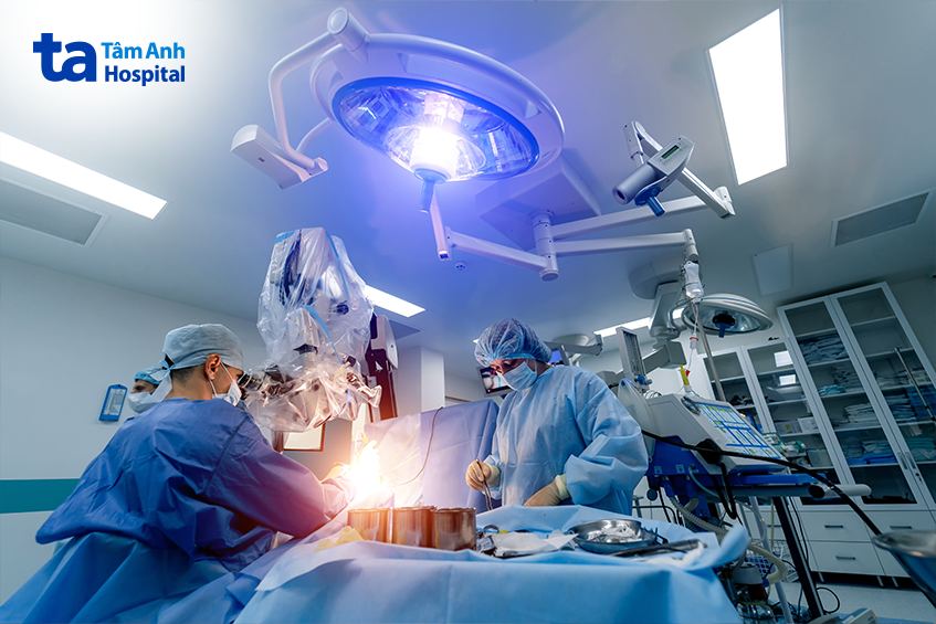 Trường hợp bị tổn thương xương nặng sau sinh
