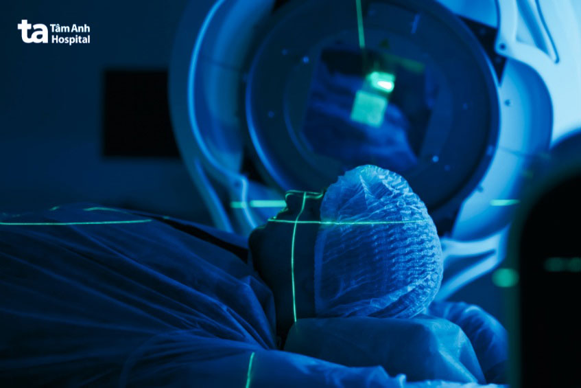 tùy thuộc cách điều trị để tiếp xúc với người bệnh