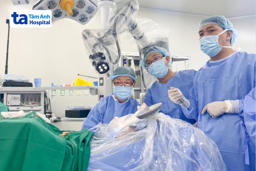 ứng dụng công nghệ ai trong mổ não