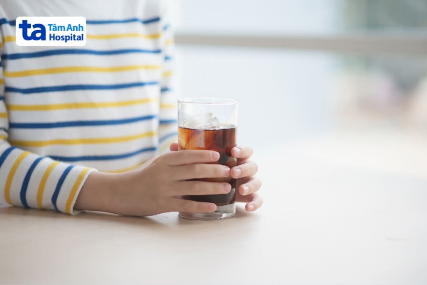 uống nhiều nước ngọt gây khó ngủ