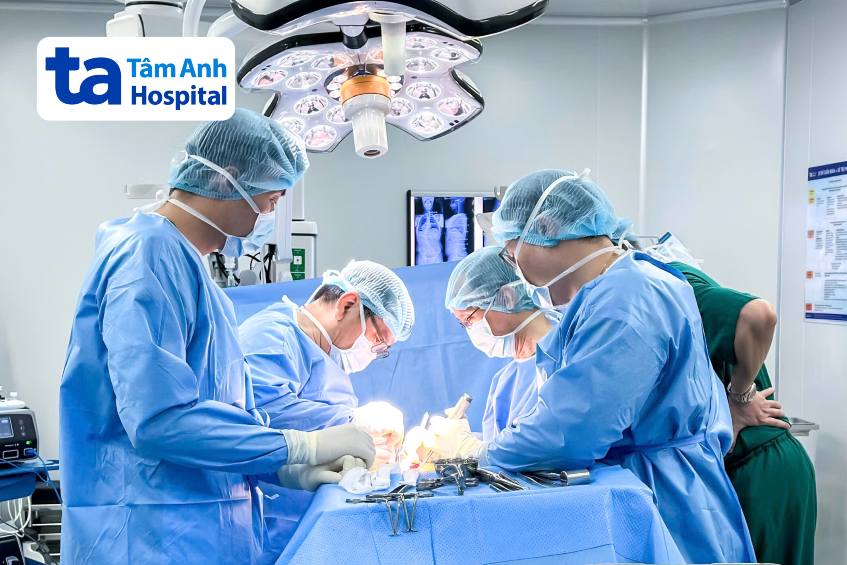 bác sĩ tâm anh phẫu thuật cho anh linh