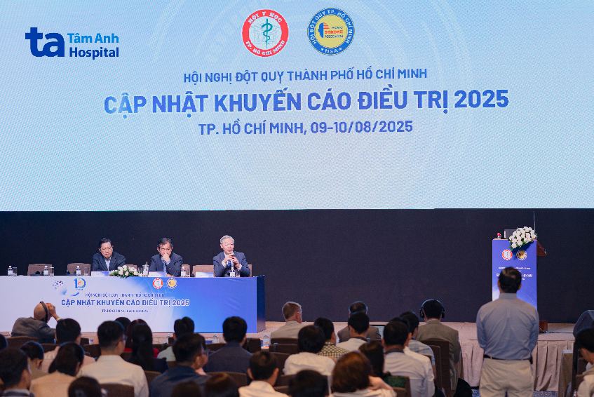 bác sĩ tấn sĩ chia sẻ giải đáp thắc mắc