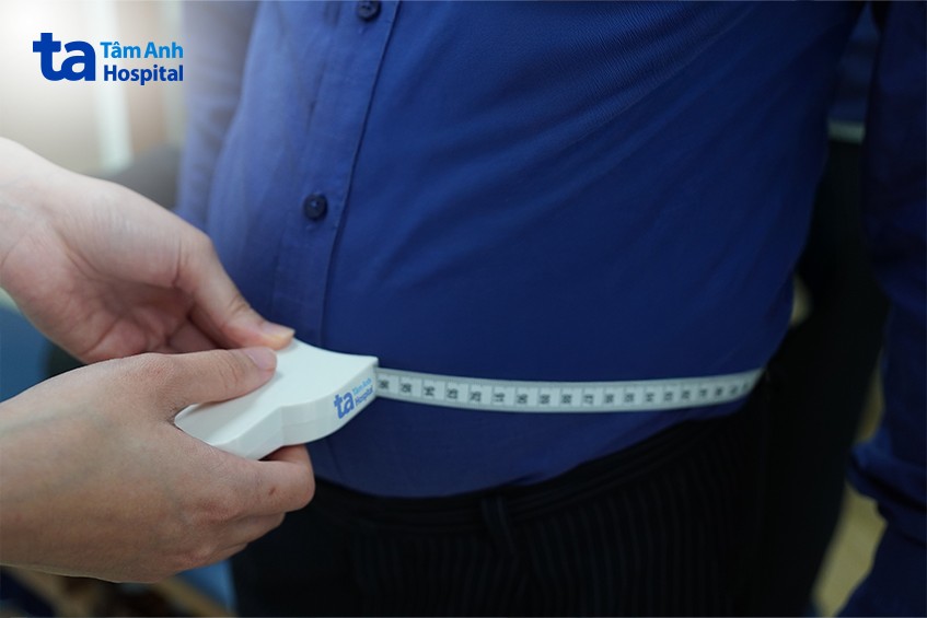 bụng lớn cảnh báo mỡ nội tạng