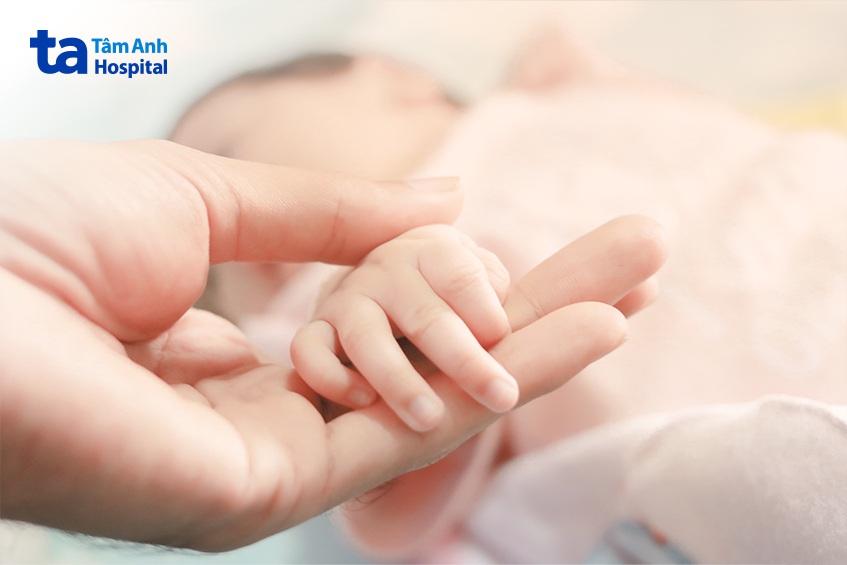 Cần đưa trẻ đến cơ sở y tế khi trẻ có những biểu hiện bất thường