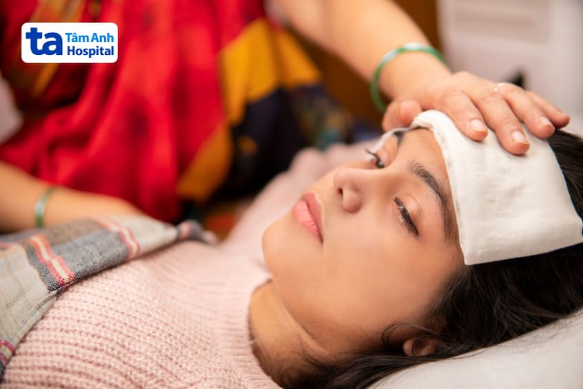 kiểm soát triệu chứng sốt xuất huyết