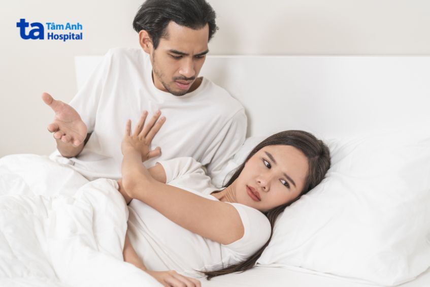 Khô hạn và dạo đầu kém làm giảm ham muốn nữ