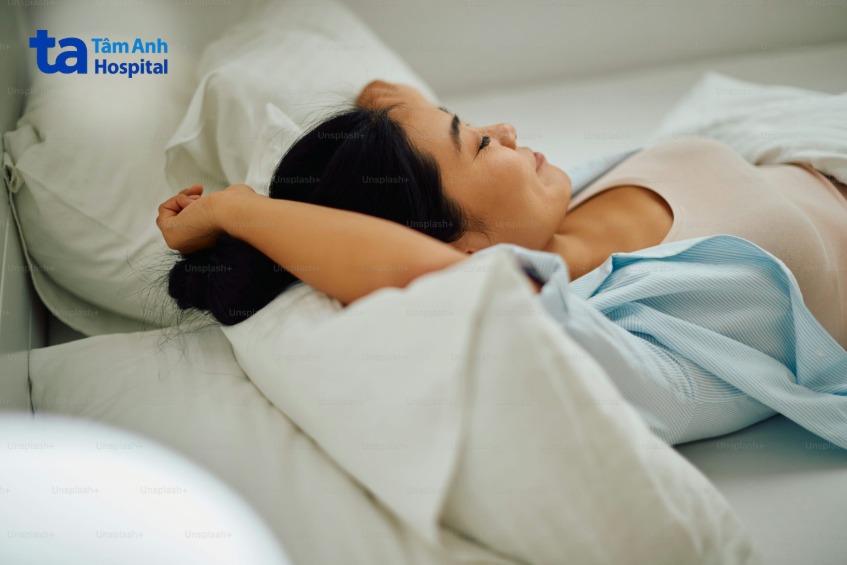 Chị em nên nghỉ ngơi hợp lý, tránh căng thẳng ở giai đoạn này