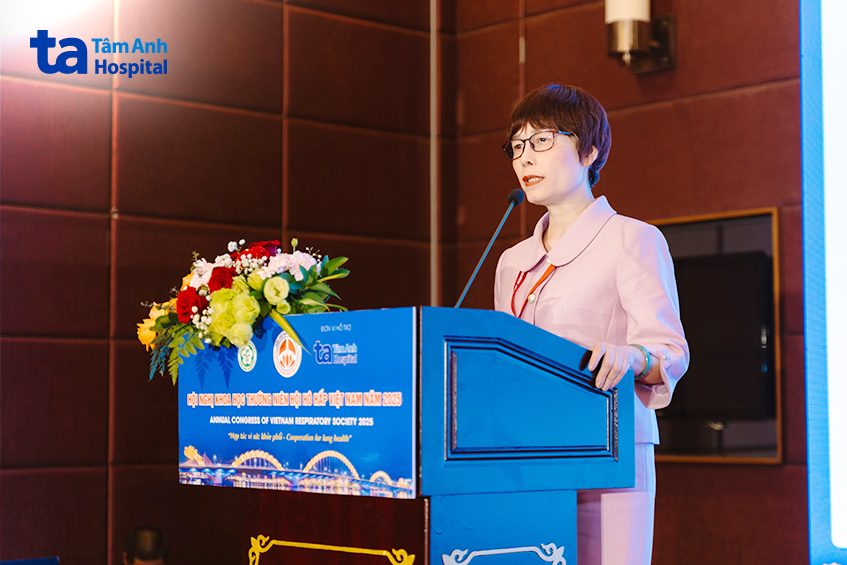 pgs hạnh phát biểu tại hội nghị