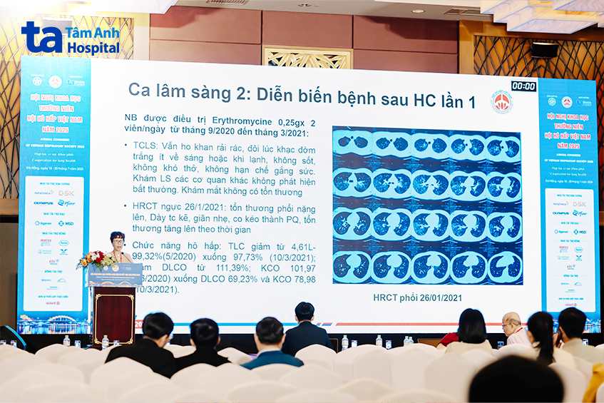 trình bày ca lâm sàng tại hội nghị