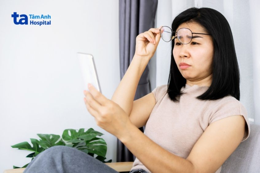 cách chọn kính viễn thị phù hợp