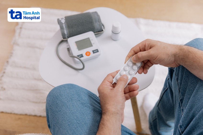 Tại Sao Uống Thuốc Huyết Áp Rồi Mà Huyết Áp Vẫn Tăng? Cần Làm Gì? Một Số Loại Thuốc Kháng Viêm, Thuốc Giảm Đau, Thuốc Kháng Viêm, Thuốc Cảm… Có Thể Làm Giảm Hiệu Quả Của Thuốc Huyết Áp