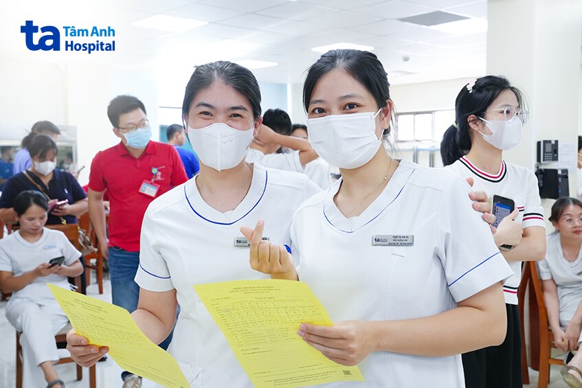 nhân viên điều dưỡng đăng ký