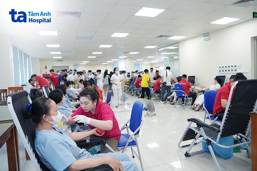 tham gia đông đủ