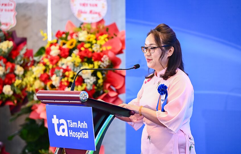 bà phạm thị hồng nhạn giám đốc vnvc the west