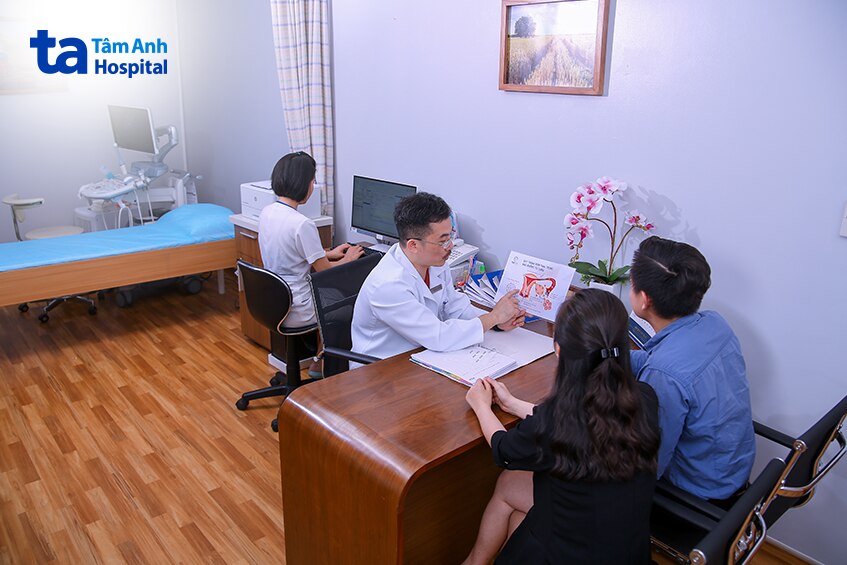 Nên Làm Iui Ở Đâu Tốt Hà Nội? Gợi Ý Địa Chỉ Mức Giá Tối Ưu Ttnd.pgs.ts.bs Lê Hoàng Khám Và Tư Vấn Cho Cặp Đôi Làm Iui Tại Trung Tâm Hỗ Trợ Sinh Sản Bệnh Viện Đa Khoa Tâm Anh