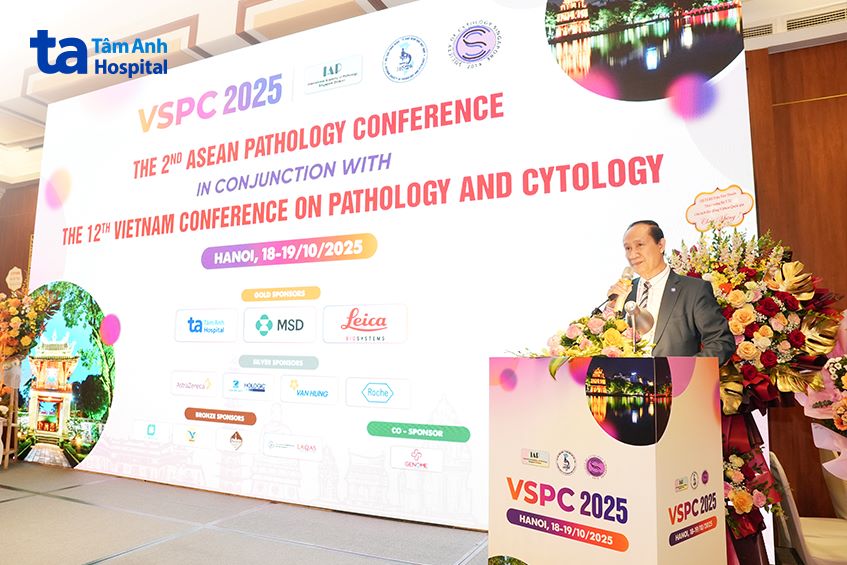 bác sĩ trịnh tuấn dũng phát biểu khai mạc