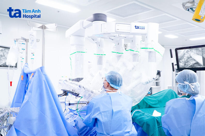 ca phẫu thuật có robot hỗ trợ