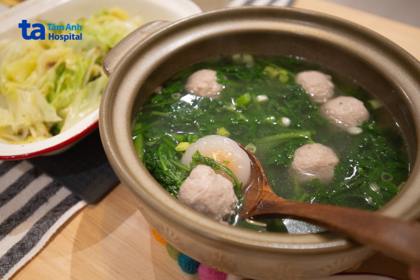 Bầu Ăn Rau Tần Ô Được Không? Cần Lưu Ý Điều Gì? Món Canh Rau Tần Ô Nấu Thịt Viên Bổ Dưỡng, Thích Hợp Cho Thai Phụ