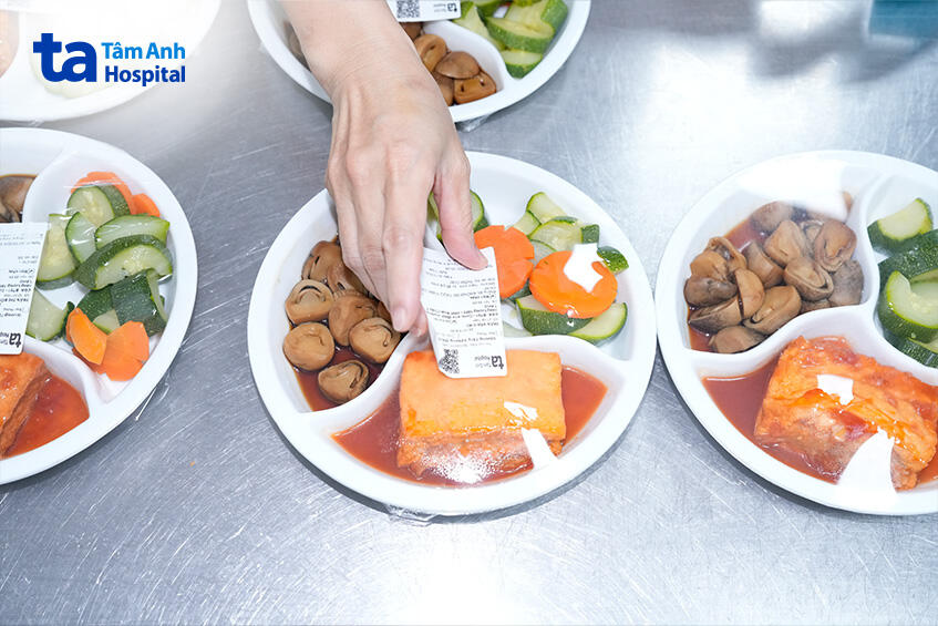 dán tem phân loại cẩn thận