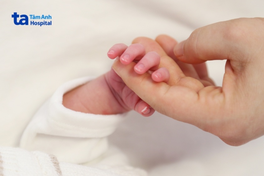 đối với nữ giới, cắt một thùy tuyến giáp thường không cần uống thuốc
