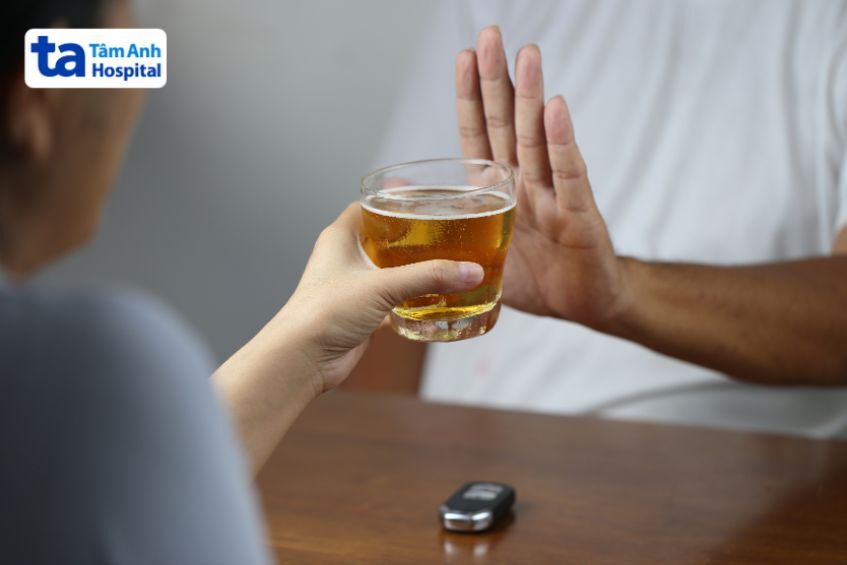Bị Hở Van Tim Sống Được Bao Lâu? Làm Sao Để Kéo Dài Tuổi Thọ Hơn? Bệnh Nhân Hở Van Tim Cần Hạn Chế Rượu Bia Để Bảo Vệ Tim Mạch