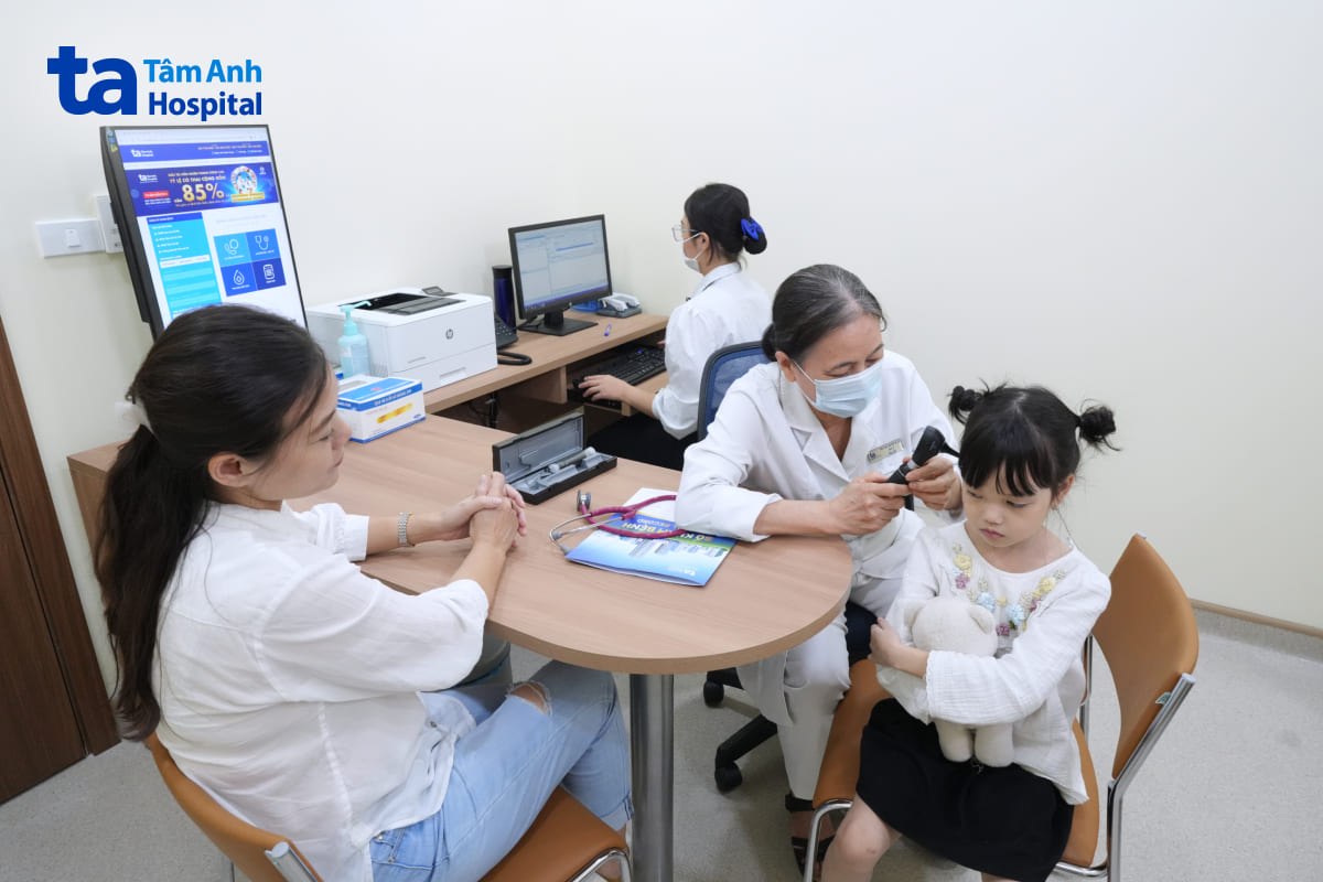 khám tổng quát toàn diện cho trẻ