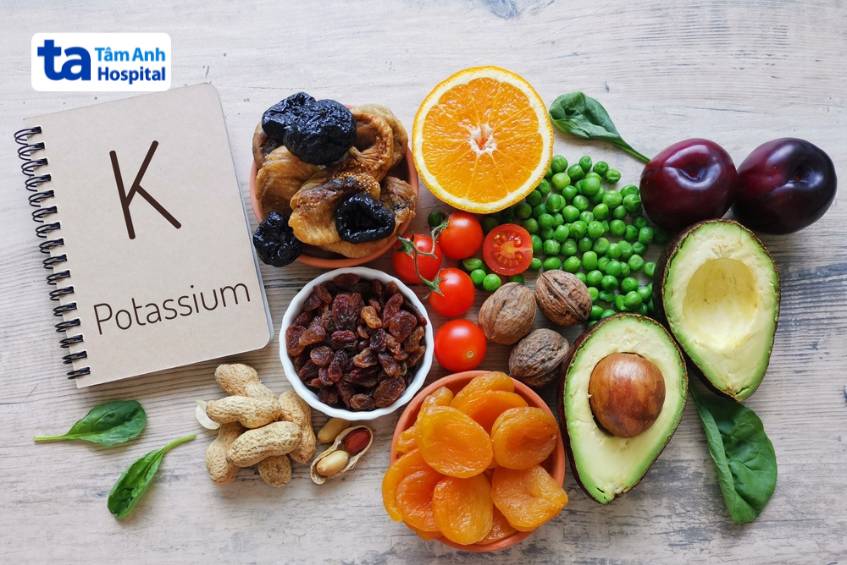 Vì Sao Cường Giáp Gây Hạ Kali Máu? Giải Pháp Nào Để Kiểm Soát? Người Bệnh Cường Giáp Nếu Không Bổ Sung Kali Qua Đường Ăn Uống