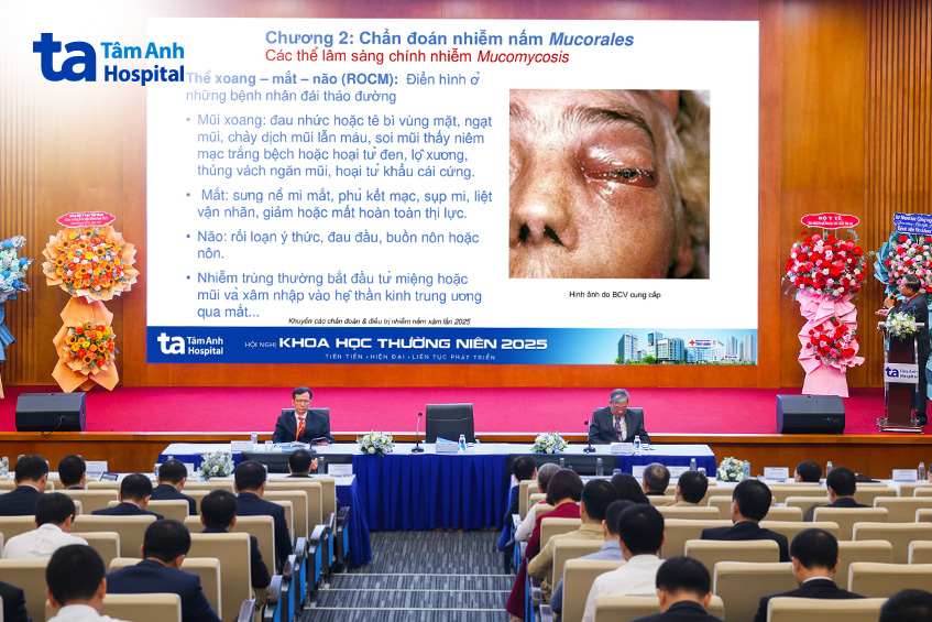 pgs trần quang bính đang nói về tình hình nhiễm nấm xâm lấn