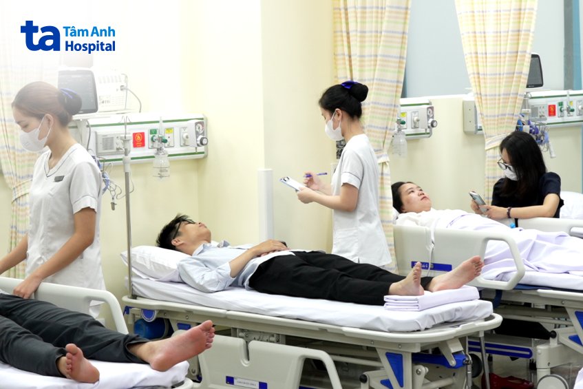 Gọi Cấp Cứu Tại Hà Nội Số Nào Nhanh Theo Hướng Dẫn Chi Tiết? Việc Phản Ứng Kịp Thời Và Lựa Chọn Đúng Cơ Sở Y Tế Đóng Vai Quan Trọng Quyết Định Cơ Hội Sống Và Khả Năng Hồi Phục Của Người Bệnh