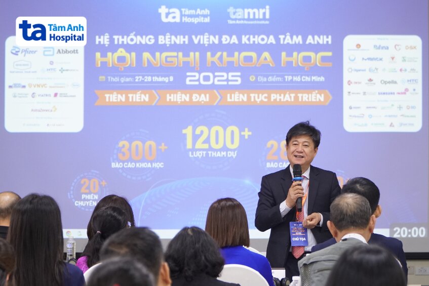 ths bs đinh anh tuấn