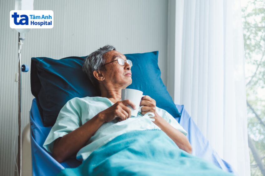 Tĩnh mạch cảnh nổi lên thường gặp ở bệnh nhân suy tim