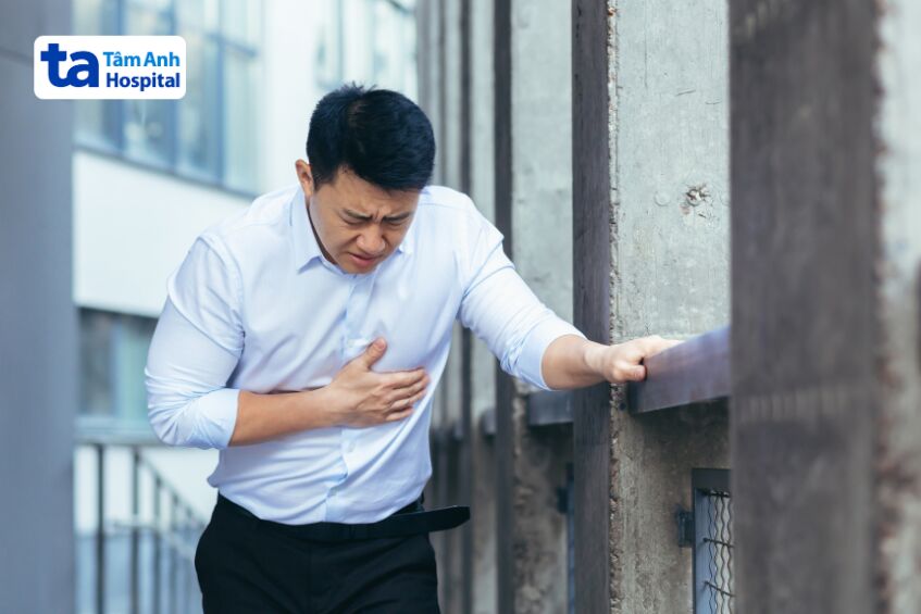 Triệu chứng của suy tim giai đoạn đầu có thể xuất hiện khi người bệnh gắng sức