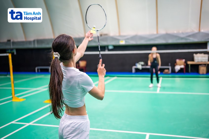 Vận động thể thao quá sức gây đau thần kinh tọa