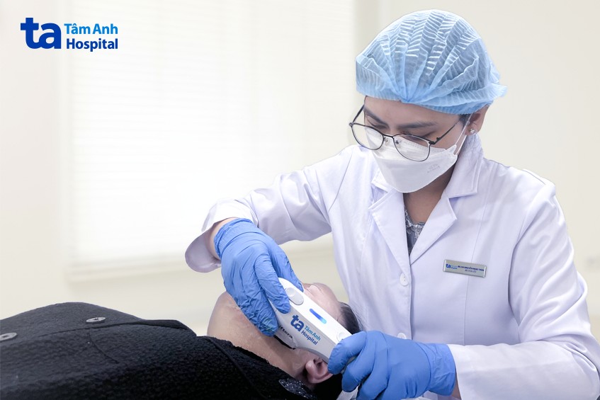 bác sĩ cải thiện bằng sóng siêu âm