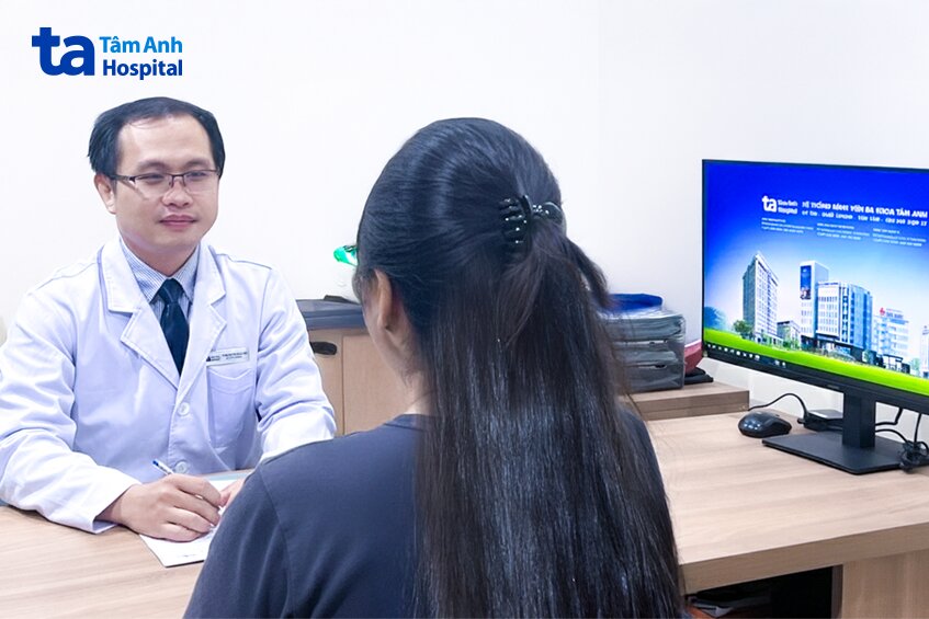 bác sĩ chuyên khoa tư vấn điều trị