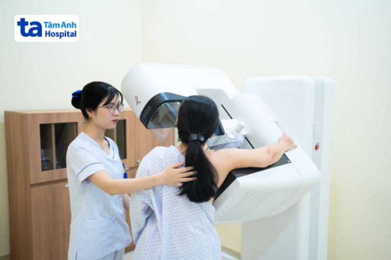 bệnh nhân chụp nhũ ảnh ở bvđk tâm anh