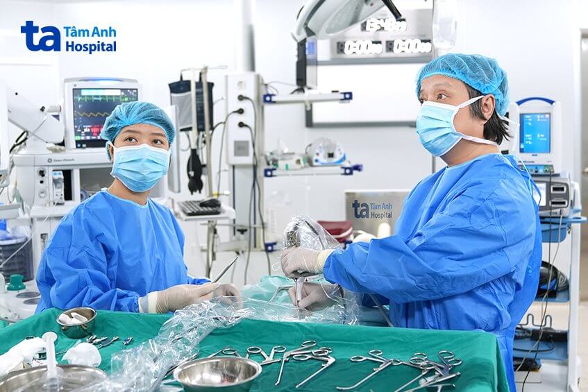 ca phẫu thuật khối u xoang