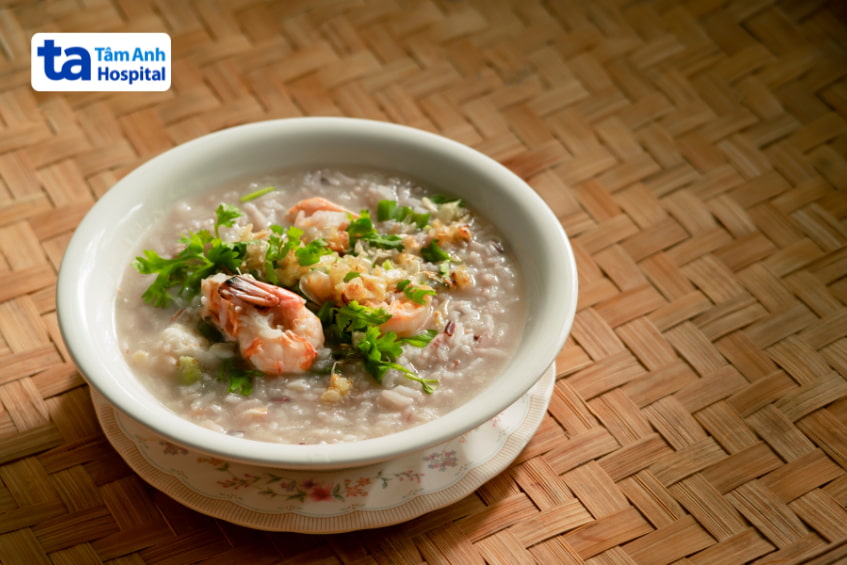 Cháo tôm rau thơm giàu dinh dưỡng, món ăn phù hợp cho bà bầu trong thai kỳ
