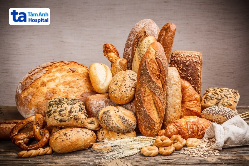 chỉ ăn bánh mì sau ít nhất 30-60 phút để thuốc được hấp thu tối ưu