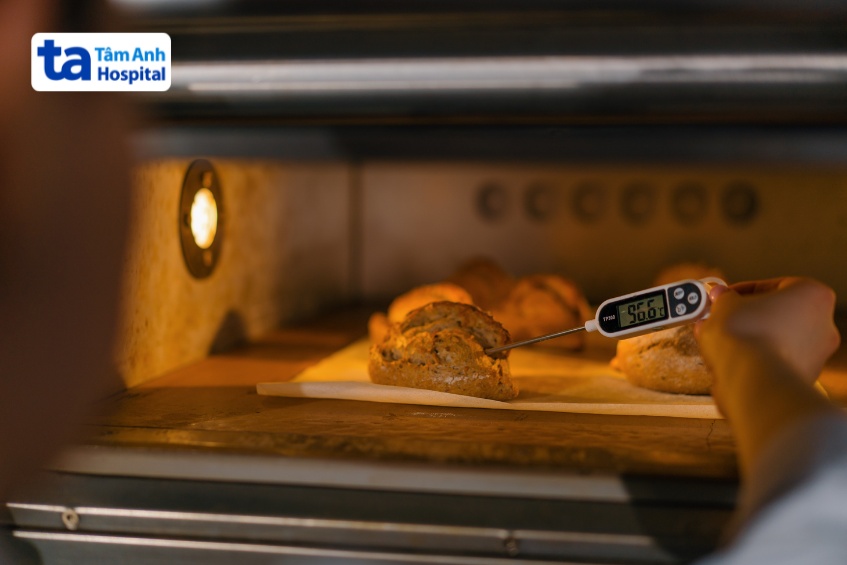 đảm bảo nhiệt độ chín đóng vai trò quan trọng trong phòng ngừa ngộ độc thực phẩm