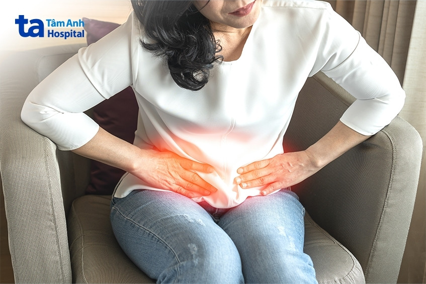 đau bụng âm ỉ trong ung thư tuyến tụy giai đoạn 3