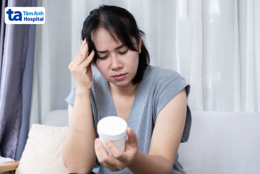 đau đầu là tác dụng phụ của một số loại thuốc